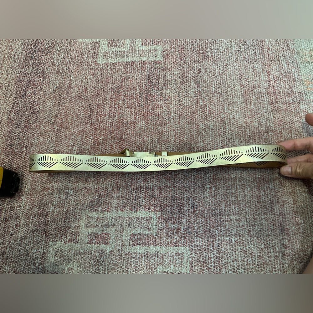 Fossil gold leather belt with gold buckle large - Picture 4 of 9